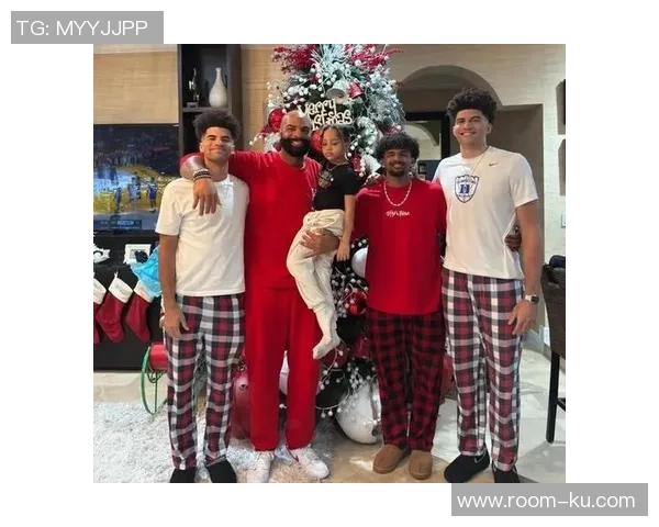 布泽尔儿子表现出色杜克大学开季战绩喜人继续冲击状元之路